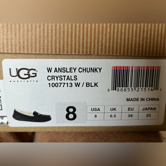 Beautiful UGG moccasin - Picture 8 of 8